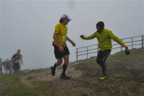 TRAIL di PIZZO San Michele N°3157 FOTO scattate a raffica in VETTA da Peppe Dalessio con nebbia e gran freddo - foto 2090