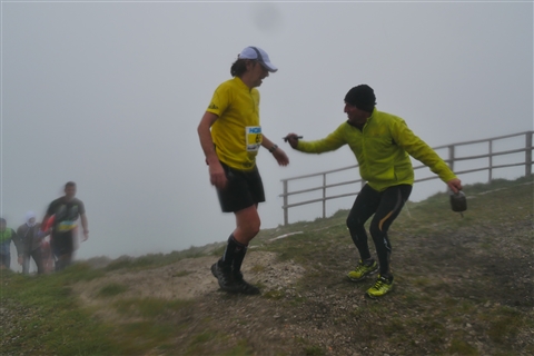 TRAIL di PIZZO San Michele N°3157 FOTO scattate a raffica in VETTA da Peppe Dalessio con nebbia e gran freddo - foto 2091