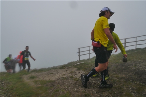 TRAIL di PIZZO San Michele N°3157 FOTO scattate a raffica in VETTA da Peppe Dalessio con nebbia e gran freddo - foto 2099