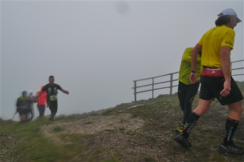 TRAIL di PIZZO San Michele N°3157 FOTO scattate a raffica in VETTA da Peppe Dalessio con nebbia e gran freddo - foto 2103