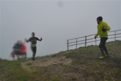 TRAIL di PIZZO San Michele N°3157 FOTO scattate a raffica in VETTA da Peppe Dalessio con nebbia e gran freddo - foto 2112