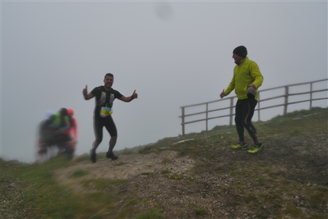 TRAIL di PIZZO San Michele N°3157 FOTO scattate a raffica in VETTA da Peppe Dalessio con nebbia e gran freddo - foto 2118