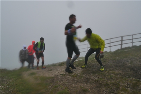 TRAIL di PIZZO San Michele N°3157 FOTO scattate a raffica in VETTA da Peppe Dalessio con nebbia e gran freddo - foto 2133