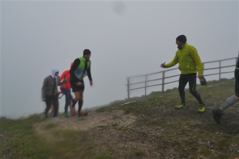 TRAIL di PIZZO San Michele N°3157 FOTO scattate a raffica in VETTA da Peppe Dalessio con nebbia e gran freddo - foto 2148