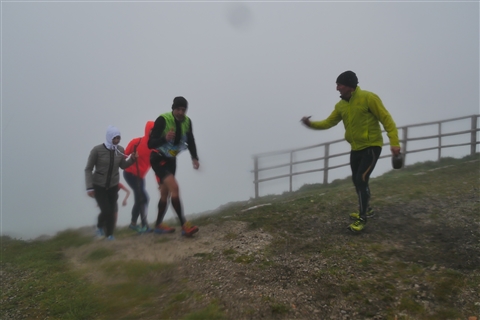 TRAIL di PIZZO San Michele N°3157 FOTO scattate a raffica in VETTA da Peppe Dalessio con nebbia e gran freddo - foto 2150