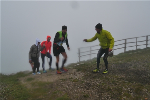 TRAIL di PIZZO San Michele N°3157 FOTO scattate a raffica in VETTA da Peppe Dalessio con nebbia e gran freddo - foto 2154