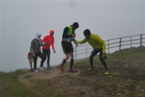 TRAIL di PIZZO San Michele N°3157 FOTO scattate a raffica in VETTA da Peppe Dalessio con nebbia e gran freddo - foto 2158