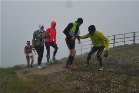 TRAIL di PIZZO San Michele N°3157 FOTO scattate a raffica in VETTA da Peppe Dalessio con nebbia e gran freddo - foto 2167