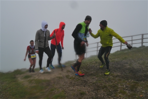 TRAIL di PIZZO San Michele N°3157 FOTO scattate a raffica in VETTA da Peppe Dalessio con nebbia e gran freddo - foto 2170