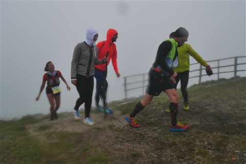 TRAIL di PIZZO San Michele N°3157 FOTO scattate a raffica in VETTA da Peppe Dalessio con nebbia e gran freddo - foto 2174