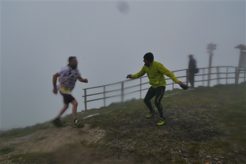 TRAIL di PIZZO San Michele N°3157 FOTO scattate a raffica in VETTA da Peppe Dalessio con nebbia e gran freddo - foto 2200