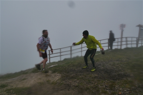 TRAIL di PIZZO San Michele N°3157 FOTO scattate a raffica in VETTA da Peppe Dalessio con nebbia e gran freddo - foto 2201