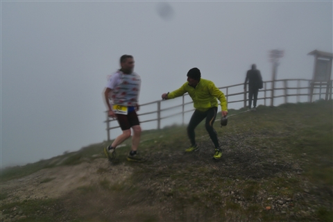 TRAIL di PIZZO San Michele N°3157 FOTO scattate a raffica in VETTA da Peppe Dalessio con nebbia e gran freddo - foto 2204