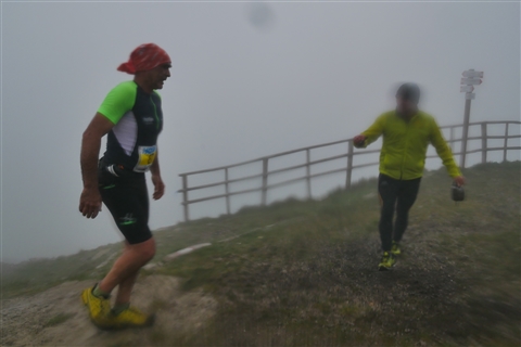 TRAIL di PIZZO San Michele N°3157 FOTO scattate a raffica in VETTA da Peppe Dalessio con nebbia e gran freddo - foto 2226