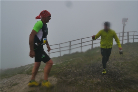 TRAIL di PIZZO San Michele N°3157 FOTO scattate a raffica in VETTA da Peppe Dalessio con nebbia e gran freddo - foto 2227