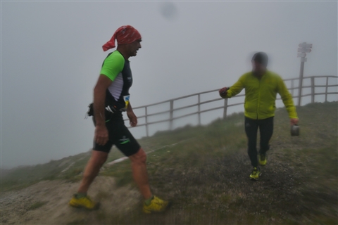 TRAIL di PIZZO San Michele N°3157 FOTO scattate a raffica in VETTA da Peppe Dalessio con nebbia e gran freddo - foto 2228
