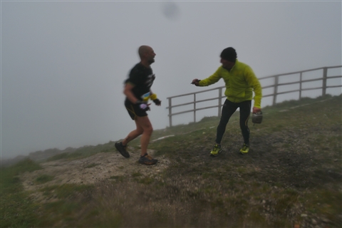 TRAIL di PIZZO San Michele N°3157 FOTO scattate a raffica in VETTA da Peppe Dalessio con nebbia e gran freddo - foto 2235