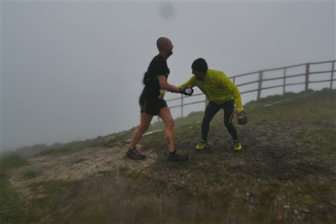 TRAIL di PIZZO San Michele N°3157 FOTO scattate a raffica in VETTA da Peppe Dalessio con nebbia e gran freddo - foto 2238