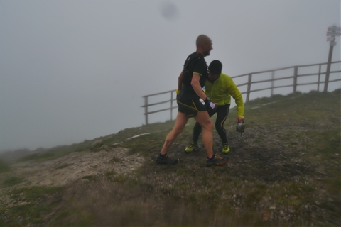 TRAIL di PIZZO San Michele N°3157 FOTO scattate a raffica in VETTA da Peppe Dalessio con nebbia e gran freddo - foto 2242