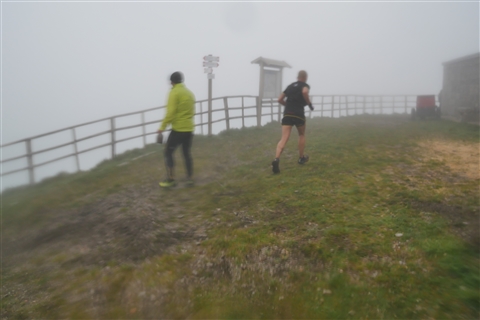 TRAIL di PIZZO San Michele N°3157 FOTO scattate a raffica in VETTA da Peppe Dalessio con nebbia e gran freddo - foto 2252