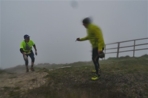 TRAIL di PIZZO San Michele N°3157 FOTO scattate a raffica in VETTA da Peppe Dalessio con nebbia e gran freddo - foto 2254