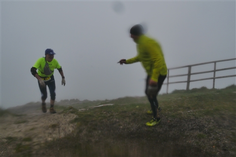 TRAIL di PIZZO San Michele N°3157 FOTO scattate a raffica in VETTA da Peppe Dalessio con nebbia e gran freddo - foto 2256