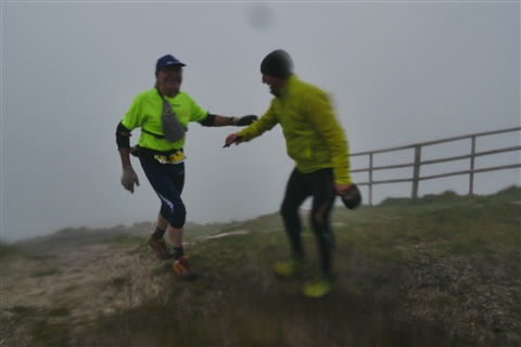 TRAIL di PIZZO San Michele N°3157 FOTO scattate a raffica in VETTA da Peppe Dalessio con nebbia e gran freddo - foto 2268
