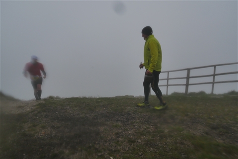 TRAIL di PIZZO San Michele N°3157 FOTO scattate a raffica in VETTA da Peppe Dalessio con nebbia e gran freddo - foto 2302