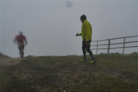 TRAIL di PIZZO San Michele N°3157 FOTO scattate a raffica in VETTA da Peppe Dalessio con nebbia e gran freddo - foto 2303