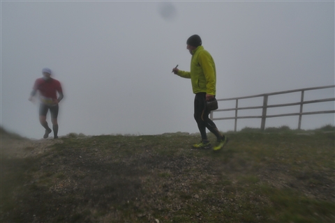 TRAIL di PIZZO San Michele N°3157 FOTO scattate a raffica in VETTA da Peppe Dalessio con nebbia e gran freddo - foto 2305