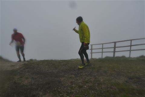 TRAIL di PIZZO San Michele N°3157 FOTO scattate a raffica in VETTA da Peppe Dalessio con nebbia e gran freddo - foto 2308