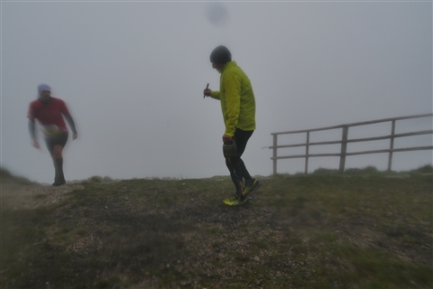 TRAIL di PIZZO San Michele N°3157 FOTO scattate a raffica in VETTA da Peppe Dalessio con nebbia e gran freddo - foto 2311