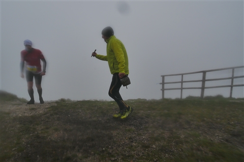 TRAIL di PIZZO San Michele N°3157 FOTO scattate a raffica in VETTA da Peppe Dalessio con nebbia e gran freddo - foto 2317