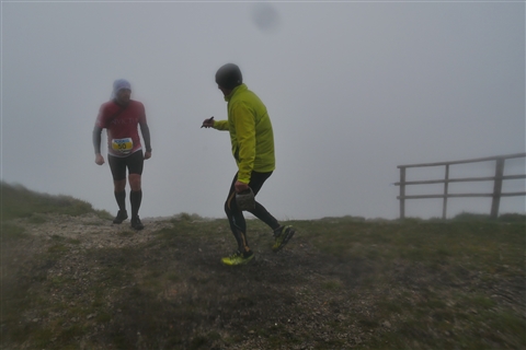 TRAIL di PIZZO San Michele N°3157 FOTO scattate a raffica in VETTA da Peppe Dalessio con nebbia e gran freddo - foto 2321