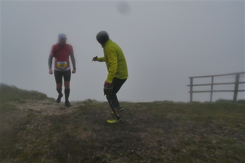 TRAIL di PIZZO San Michele N°3157 FOTO scattate a raffica in VETTA da Peppe Dalessio con nebbia e gran freddo - foto 2322