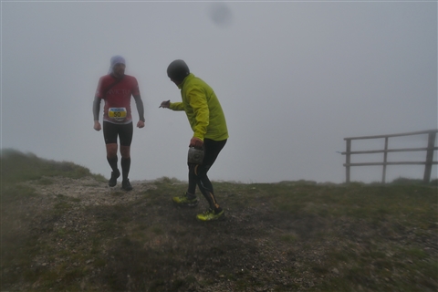 TRAIL di PIZZO San Michele N°3157 FOTO scattate a raffica in VETTA da Peppe Dalessio con nebbia e gran freddo - foto 2323