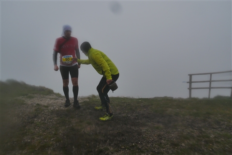 TRAIL di PIZZO San Michele N°3157 FOTO scattate a raffica in VETTA da Peppe Dalessio con nebbia e gran freddo - foto 2328