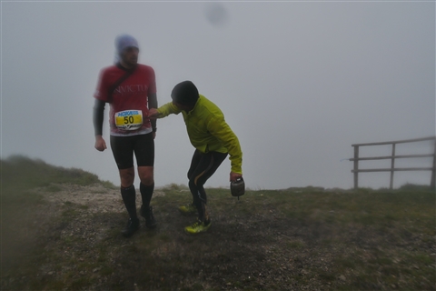 TRAIL di PIZZO San Michele N°3157 FOTO scattate a raffica in VETTA da Peppe Dalessio con nebbia e gran freddo - foto 2339