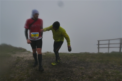 TRAIL di PIZZO San Michele N°3157 FOTO scattate a raffica in VETTA da Peppe Dalessio con nebbia e gran freddo - foto 2341