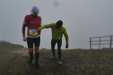 TRAIL di PIZZO San Michele N°3157 FOTO scattate a raffica in VETTA da Peppe Dalessio con nebbia e gran freddo - foto 2344