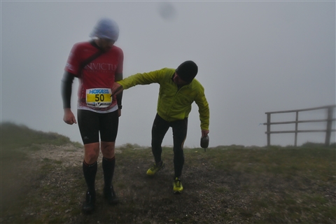 TRAIL di PIZZO San Michele N°3157 FOTO scattate a raffica in VETTA da Peppe Dalessio con nebbia e gran freddo - foto 2345