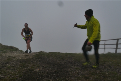 TRAIL di PIZZO San Michele N°3157 FOTO scattate a raffica in VETTA da Peppe Dalessio con nebbia e gran freddo - foto 2351
