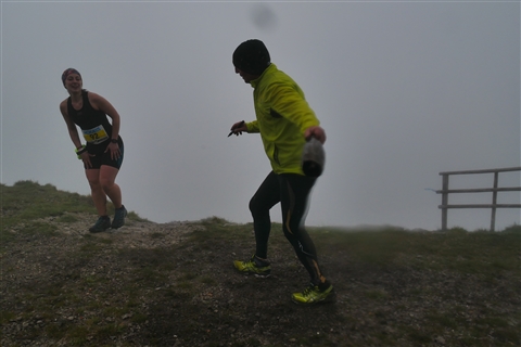 TRAIL di PIZZO San Michele N°3157 FOTO scattate a raffica in VETTA da Peppe Dalessio con nebbia e gran freddo - foto 2359