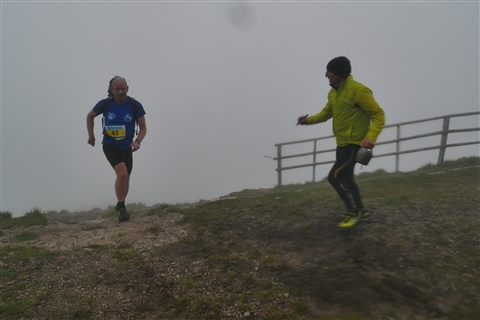 TRAIL di PIZZO San Michele N°3157 FOTO scattate a raffica in VETTA da Peppe Dalessio con nebbia e gran freddo - foto 2387