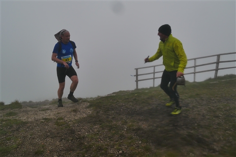 TRAIL di PIZZO San Michele N°3157 FOTO scattate a raffica in VETTA da Peppe Dalessio con nebbia e gran freddo - foto 2390