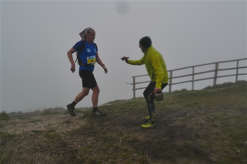 TRAIL di PIZZO San Michele N°3157 FOTO scattate a raffica in VETTA da Peppe Dalessio con nebbia e gran freddo - foto 2395