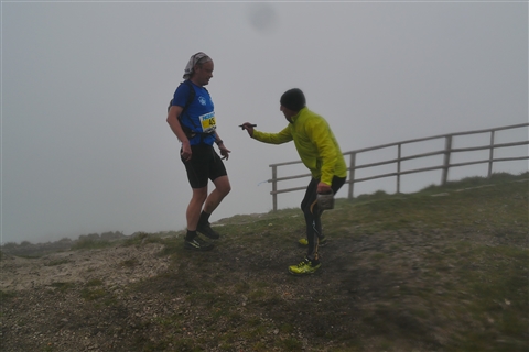 TRAIL di PIZZO San Michele N°3157 FOTO scattate a raffica in VETTA da Peppe Dalessio con nebbia e gran freddo - foto 2397