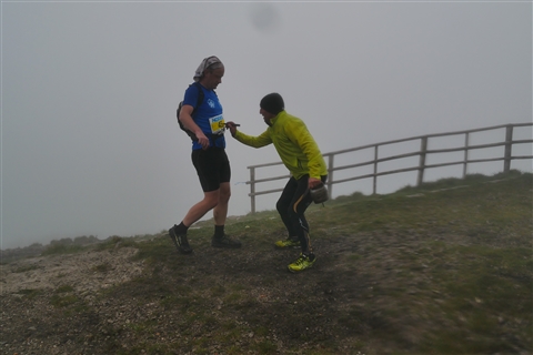 TRAIL di PIZZO San Michele N°3157 FOTO scattate a raffica in VETTA da Peppe Dalessio con nebbia e gran freddo - foto 2400