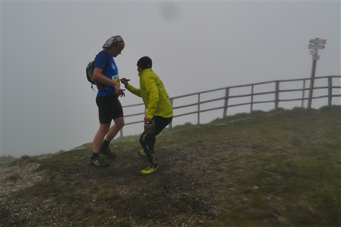TRAIL di PIZZO San Michele N°3157 FOTO scattate a raffica in VETTA da Peppe Dalessio con nebbia e gran freddo - foto 2408