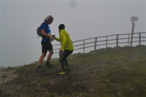 TRAIL di PIZZO San Michele N°3157 FOTO scattate a raffica in VETTA da Peppe Dalessio con nebbia e gran freddo - foto 2409
